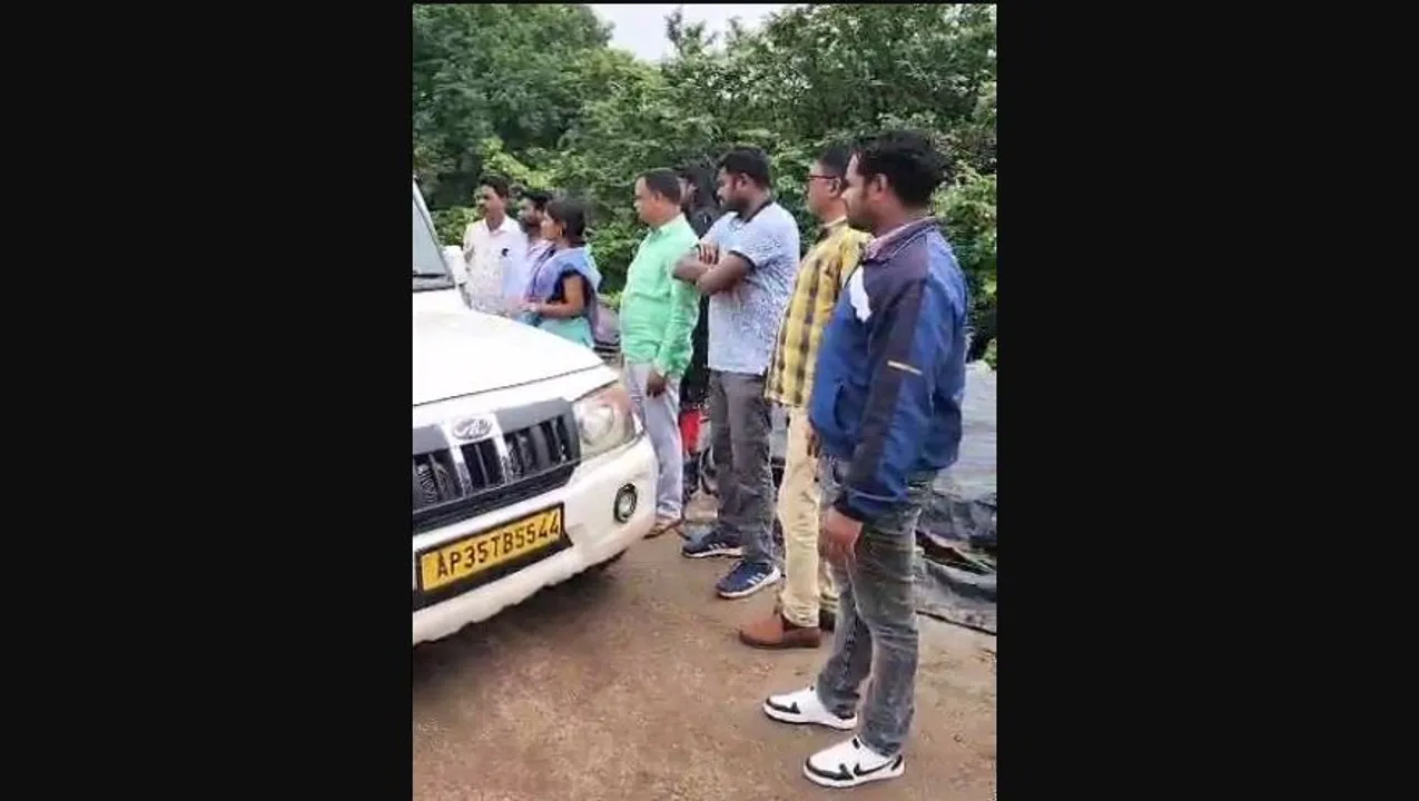  Odisha team once again thwarts Andhra officials' attempt to enter Kotia