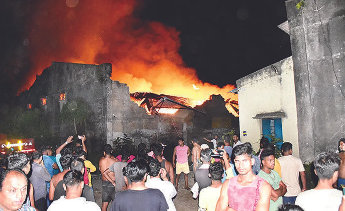  Bhubaneswar: Fire breaks out at OSMC godown in Mancheswar; properties worth lakhs gutted