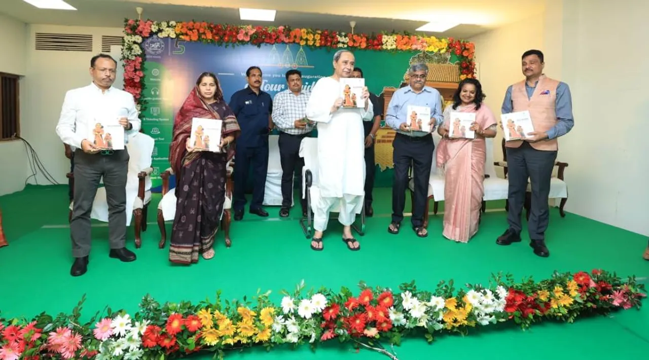  Odisha CM launches e-Audio Guided Tour at Kalabhoomi Museum