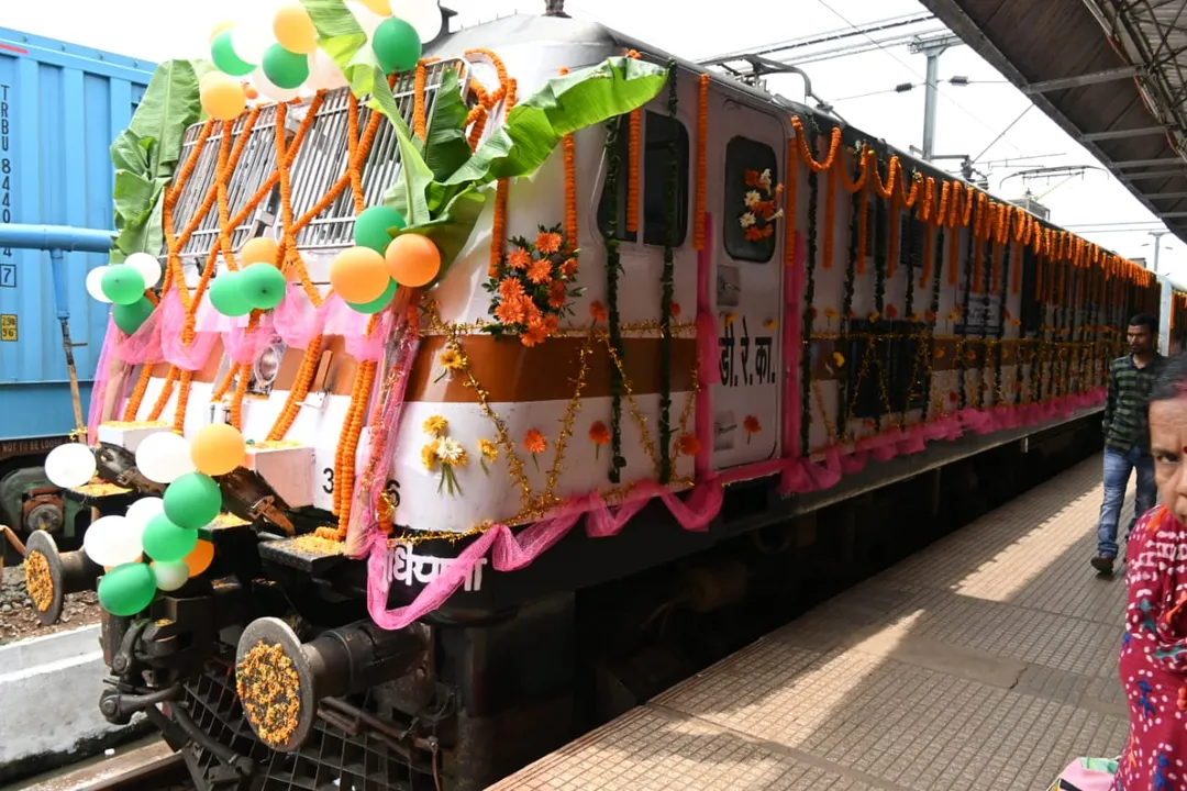  Bhubaneswar-New Delhi Rajdhani Express with Tejas coaches flagged off