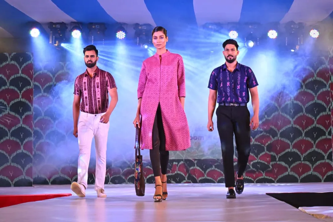  National Handloom Day: Boyanika organises fashion show on Threads of Tradition