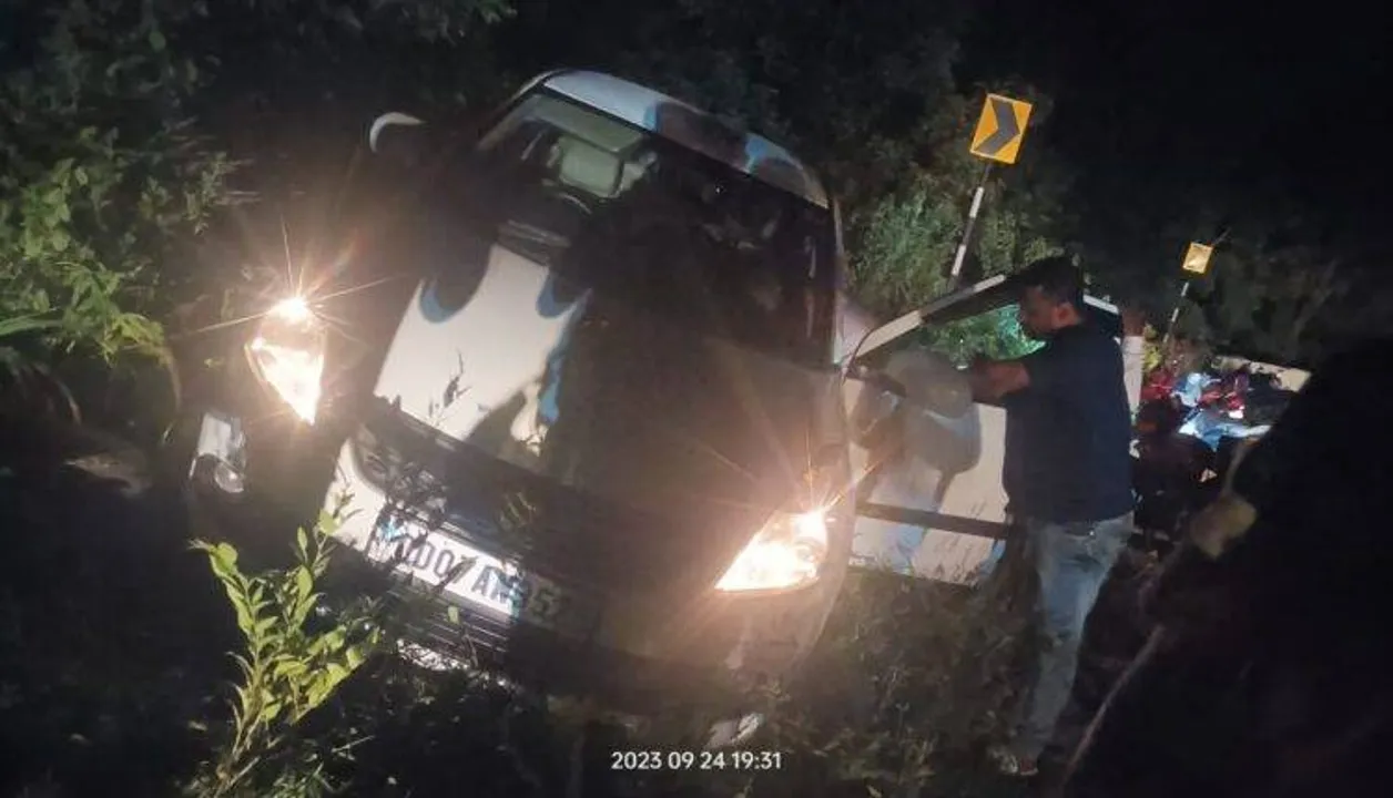  2 killed, 3 injured in road mishap in Odisha’s Ganjam