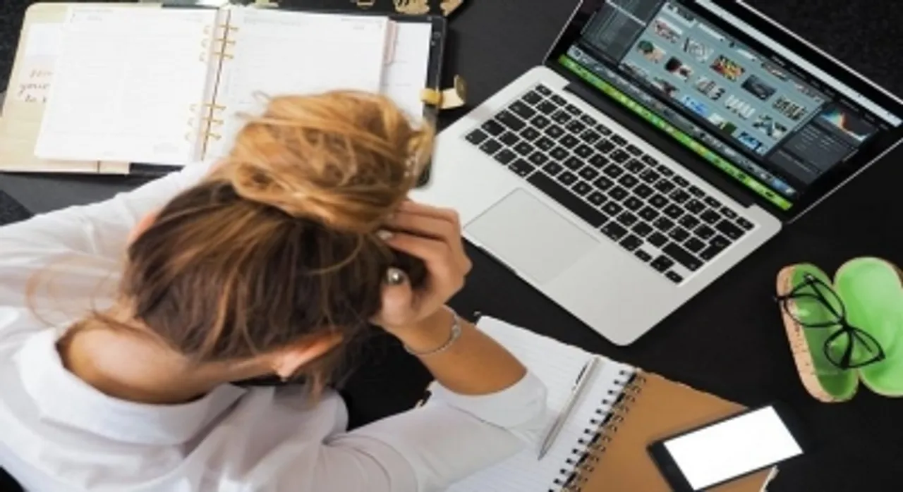  Insecure jobs can increase early death risk among employees: Study