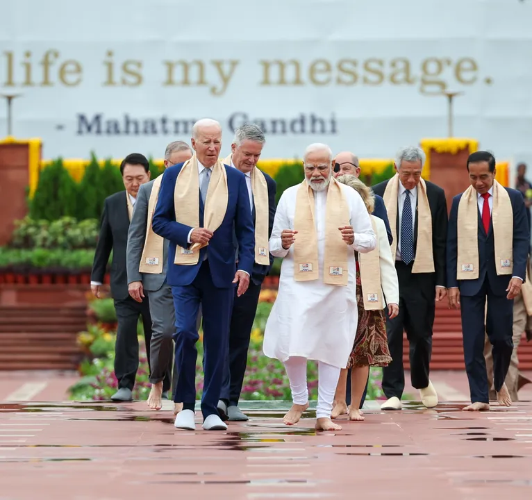  Biden departs for Vietnam after attending G20 Summit