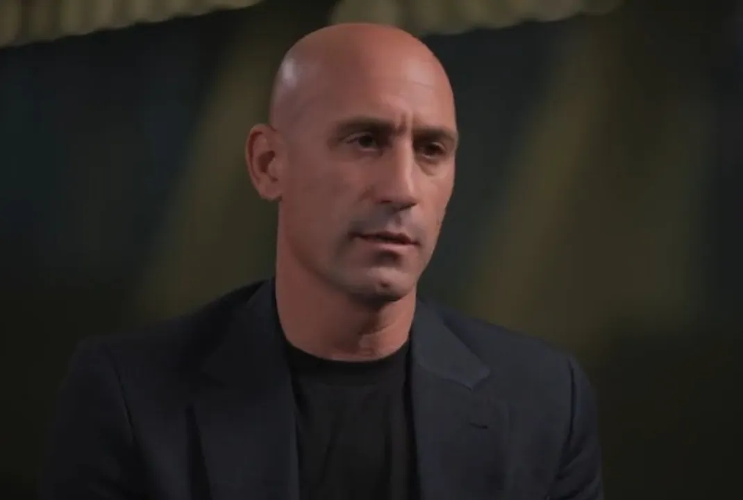  Luis Rubiales resigns as Spanish soccer chief over World Cup kiss controversy