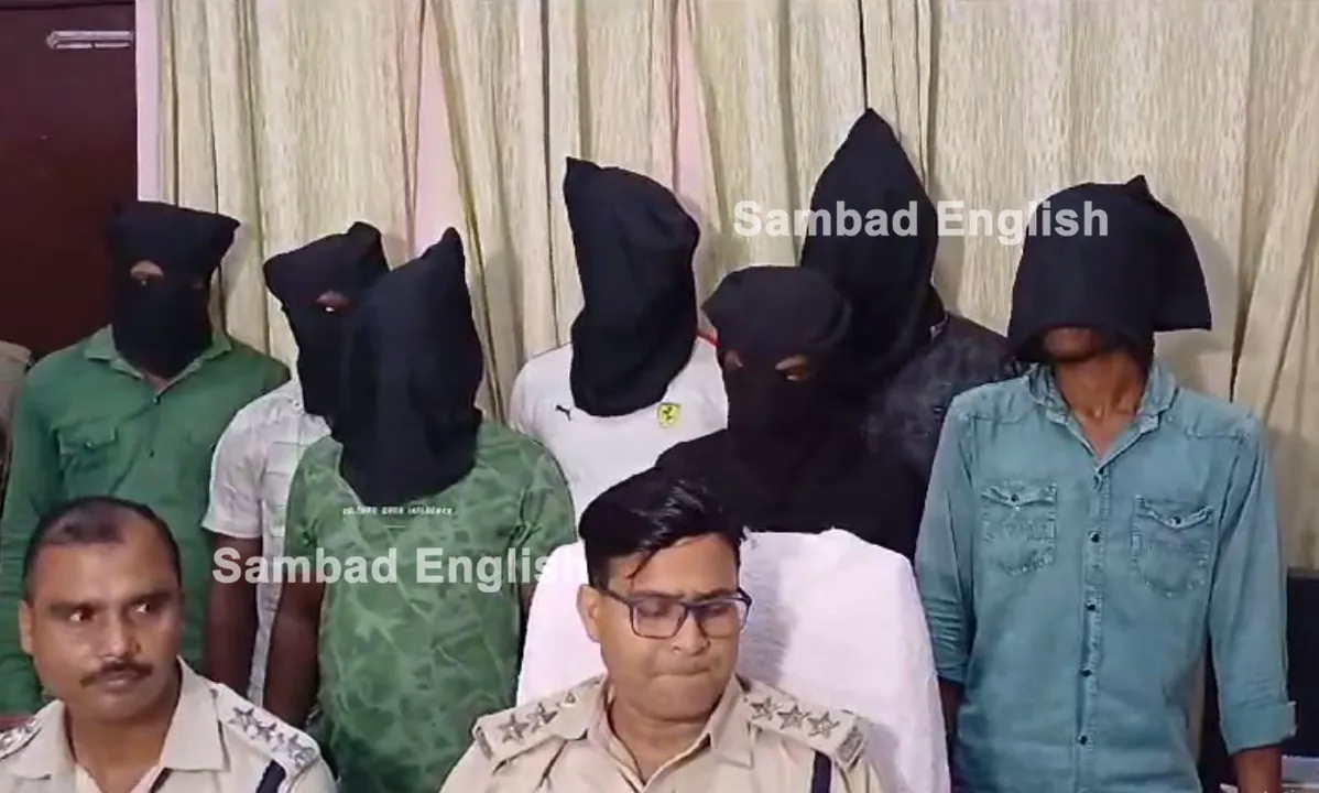  Police bust 2 robbery gangs in Odisha’s Puri; arrest seven dacoits, seize weapons