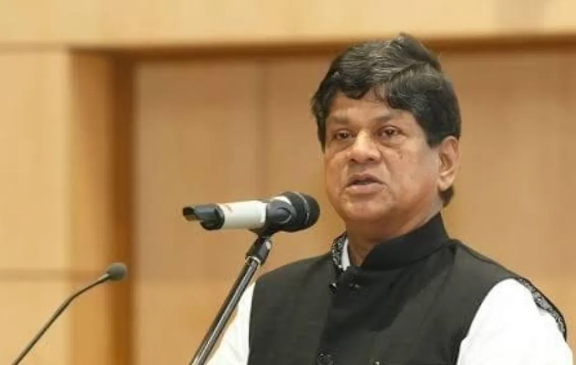  BJD removes Soumya Ranjan Patnaik from post of party's vice-president