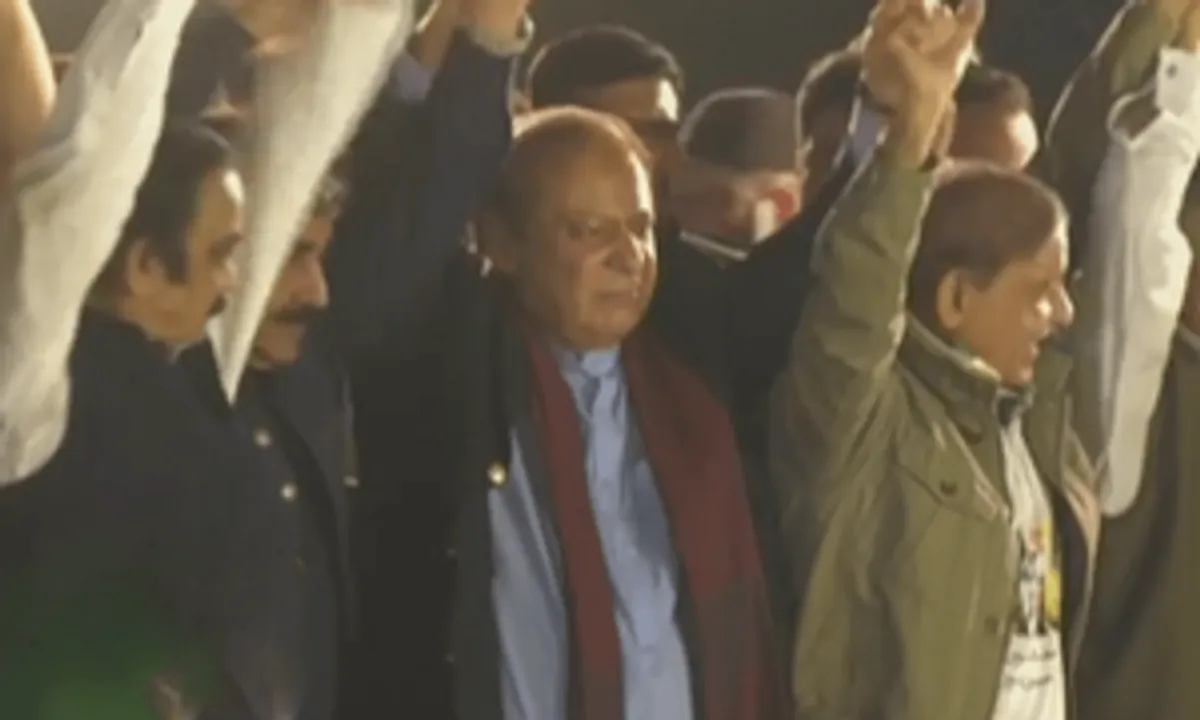  Nawaz Sharif returns to Pakistan after four years, addresses rally in Lahore