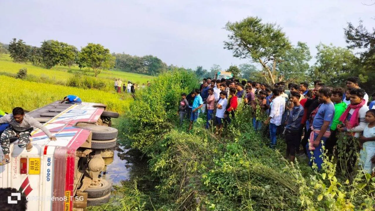  15 injured as bus skids off road in Odisha’s Kalahandi