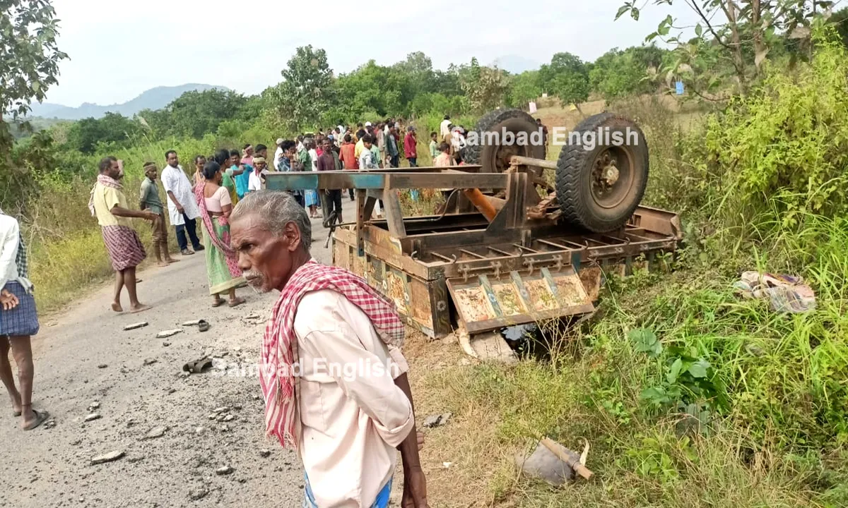  2 dead, 13 others injured after tractor turns turtle in Odisha’s Ganjam
