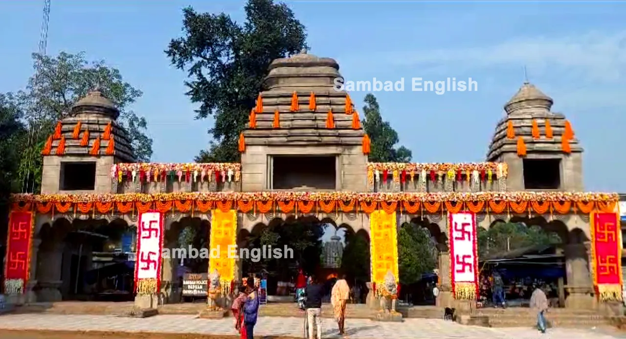  Devotees revel in Suna Besha of Maa Kichakeswari in Odisha’s Mayurbhanj