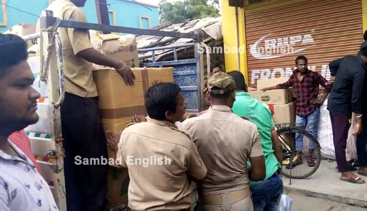  Firecrackers worth over Rs 5 Lakh seized in Odisha’s Balasore; godown owner detained