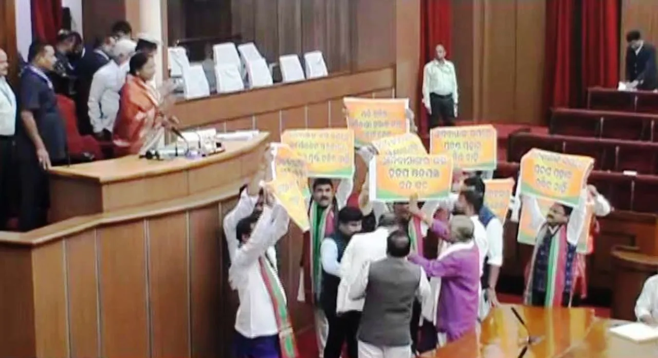  Tribals' land transfer issue rocks Odisha Assembly