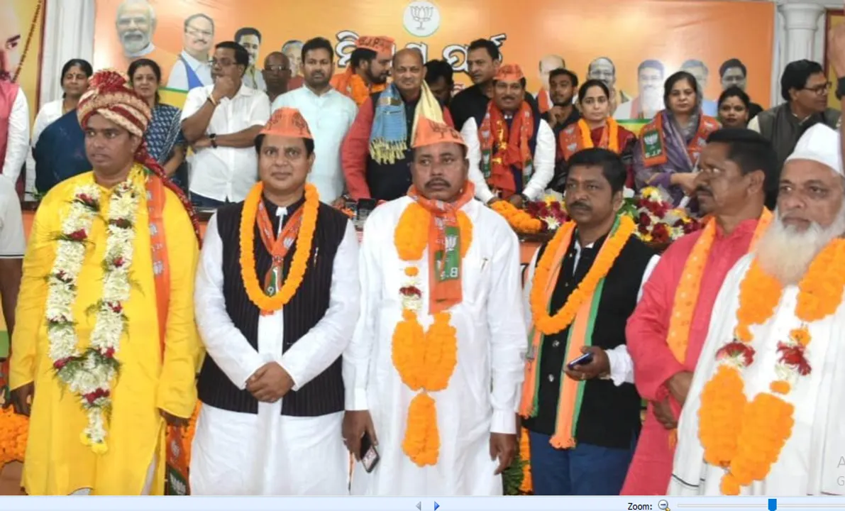  Former IRS officer, Kanika royal family member among others join Odisha BJP