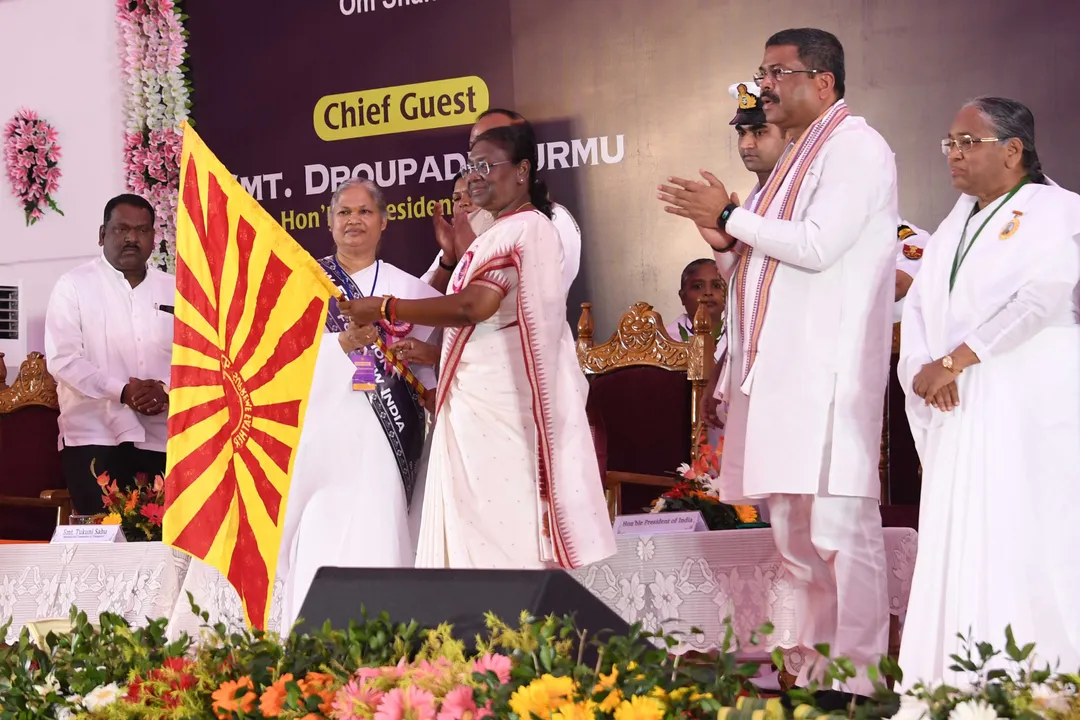  President Droupadi Murmu launches 'New Education for New India' campaign in Sambalpur