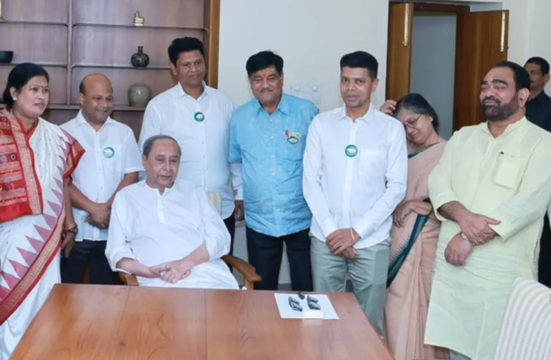  I will work for people of Odisha: VK Pandian after joining BJD