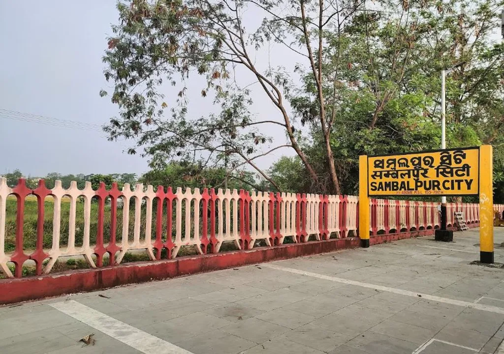  Minor boy critical after recording 'reels' atop goods train in Odisha's Sambalpur