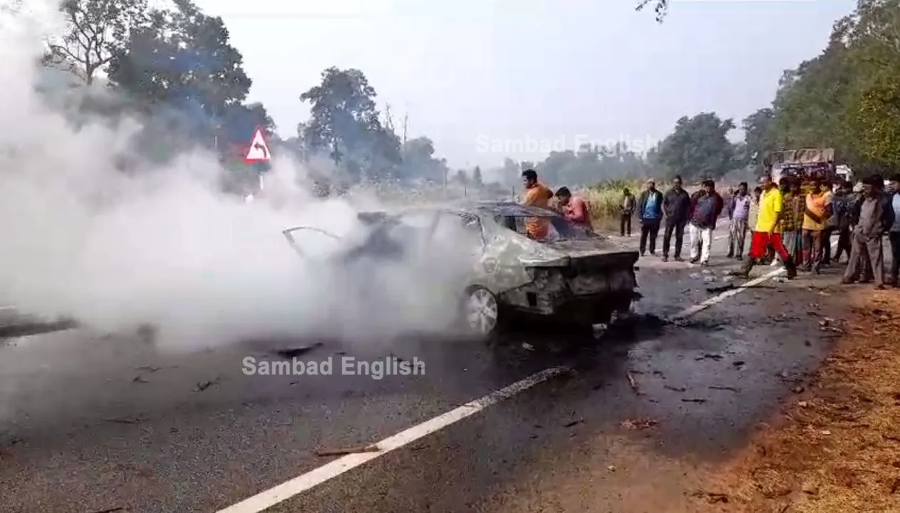  1 dead, 3 others critically injured after moving car catches fire in Odisha’s Nayagarh