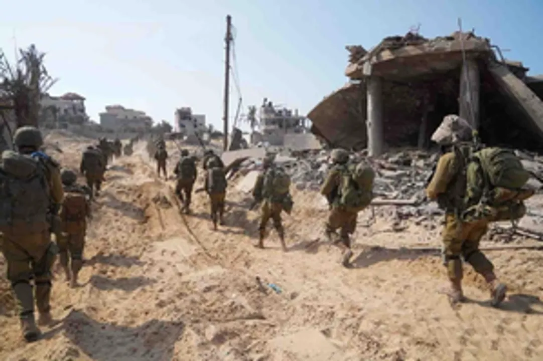  Son of Israeli minister dies while fighting in Gaza; Bibi attends funeral