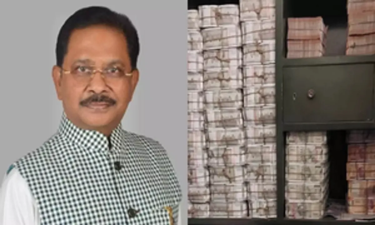  Dhiraj Sahu I-T raids: Cash counting continues on 5th day