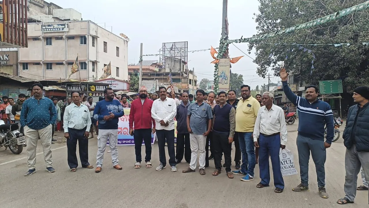  Bandh in Odisha's Kantabanji over district status demand