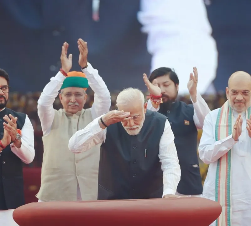  With massive lead in MP, supporters throng BJP offices