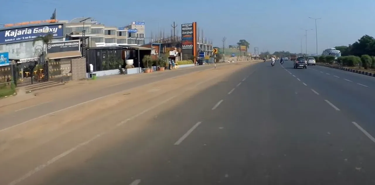  Heavy vehicle drivers to get free tea on National Highway in Odisha: Minister