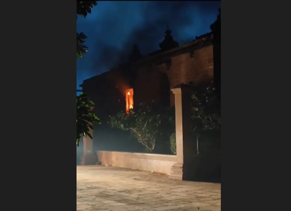  [Watch] Fire at Maa Tara Tarini Temple in Odisha's Ganjam