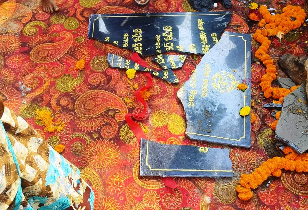  Sarpanch breaks plaque after road inauguration by Nilgiri MLA in Odisha