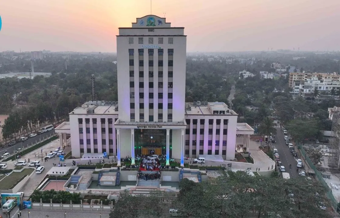  Bhubaneswar: BMC files complaint against contractor for not completing housing project for slum dwellers