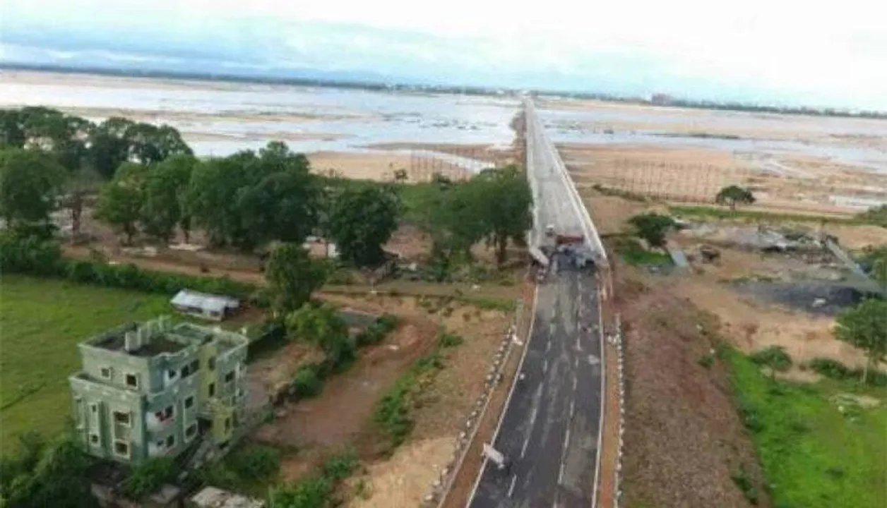  Odisha plans Rs 700-crore bridge over Kathajodi for expansion of metro rail project