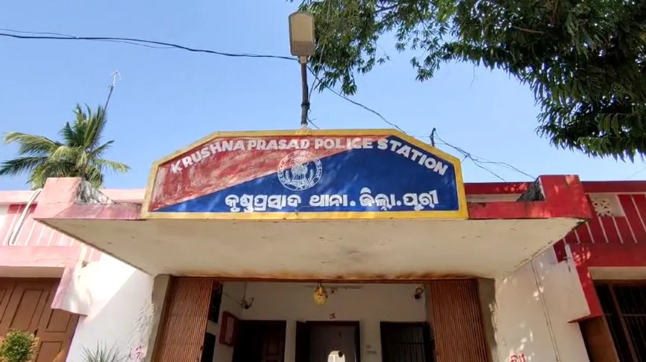  Man throws acid at father-son duo over land dispute in Odisha's Puri; victims critical