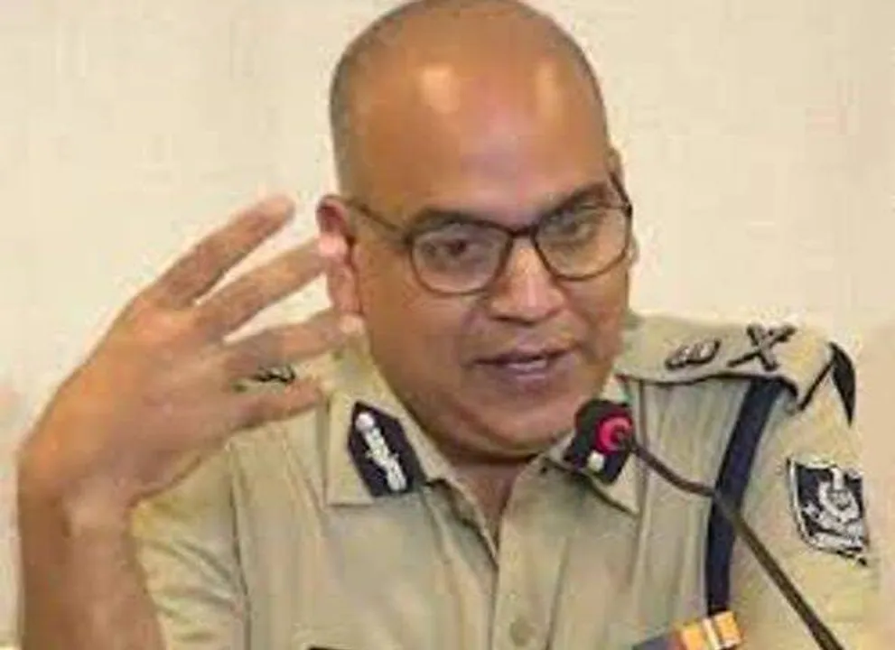  Online drugs delivery through food aggregators concerning: Odisha top cop