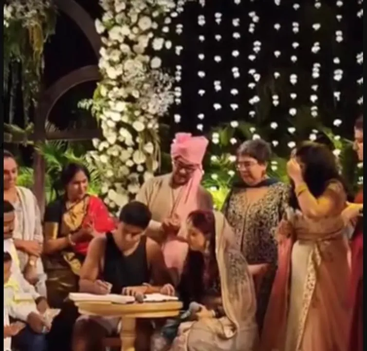  Aamir Khan sheds a tear as Ira and Nupur are pronounced husband and wife