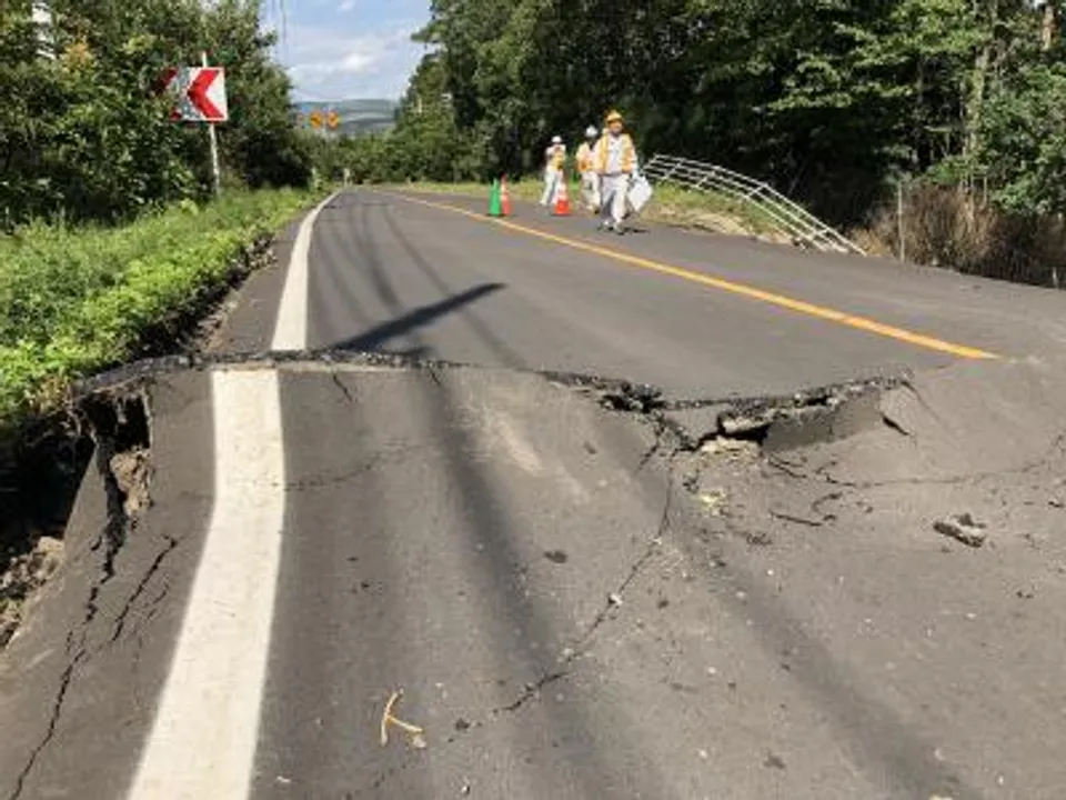 Japan earthquake toll increases to 30 as search continues for survivors