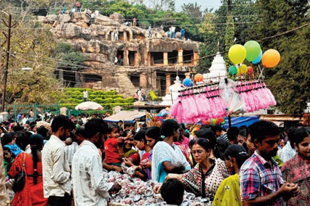  13 Jatra troupes to perform at this year's Khandagiri Mela in Odisha capital