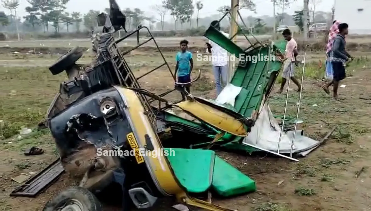  1 dead, 4 others critically injured after truck rams into auto-rickshaw in Odisha’s Ganjam