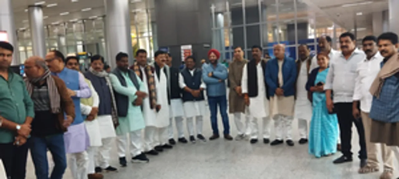  Bihar Congress MLAs return from Hyderabad