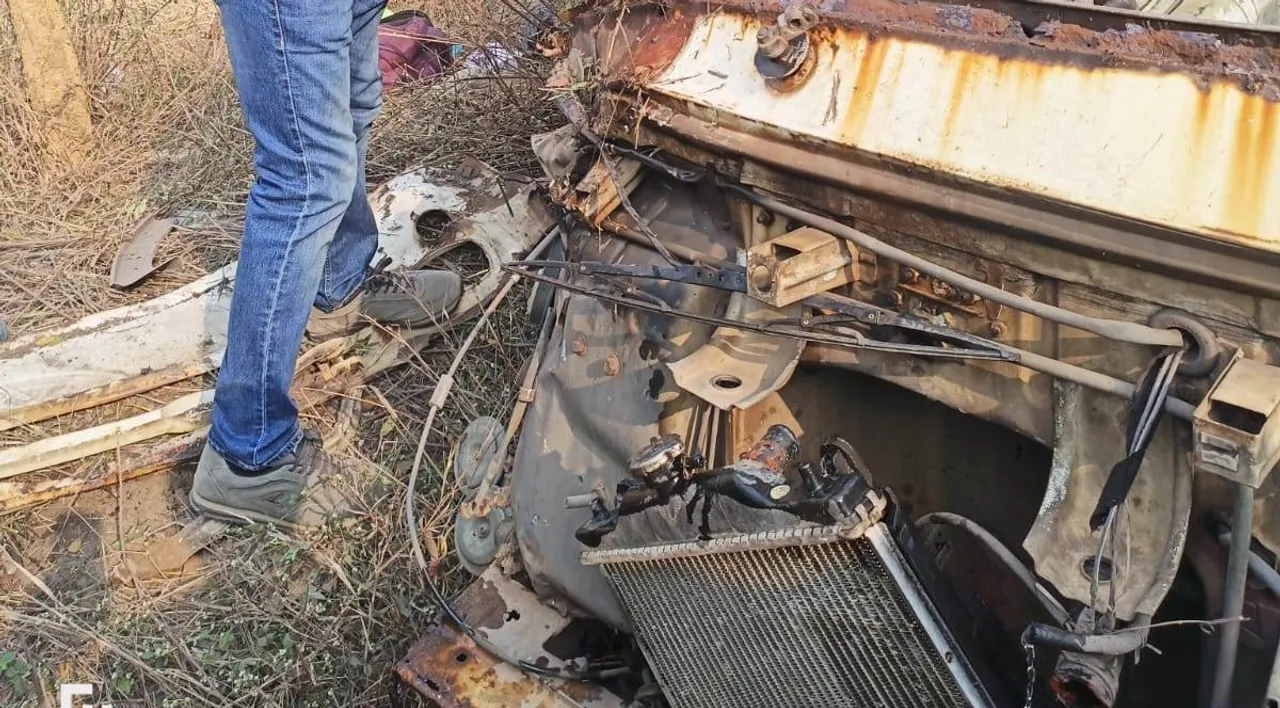  4 killed, 9 injured in truck-van collision in Odisha's Jharsuguda
