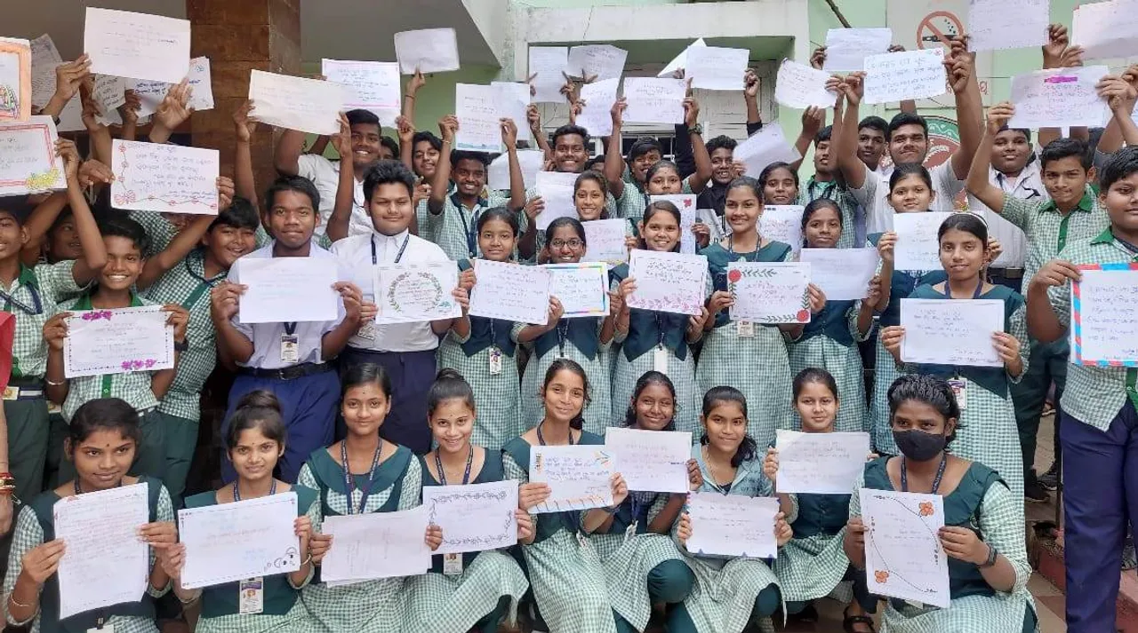  School students set Guinness World Record on the eve of Odia Language Conference