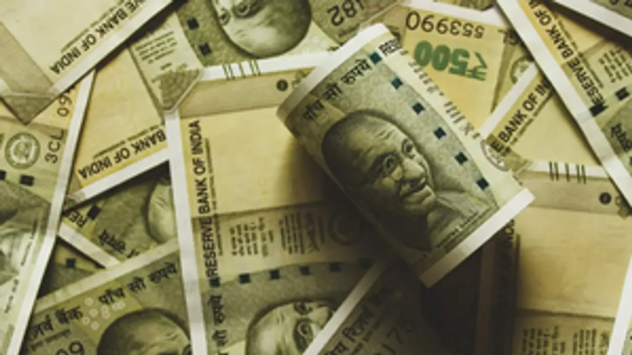  Cabinet okays 4 per cent hike in DA for Central govt staff