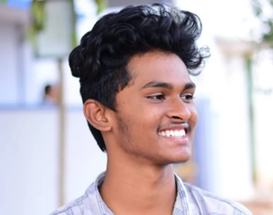  Vizag photographer murdered for camera
