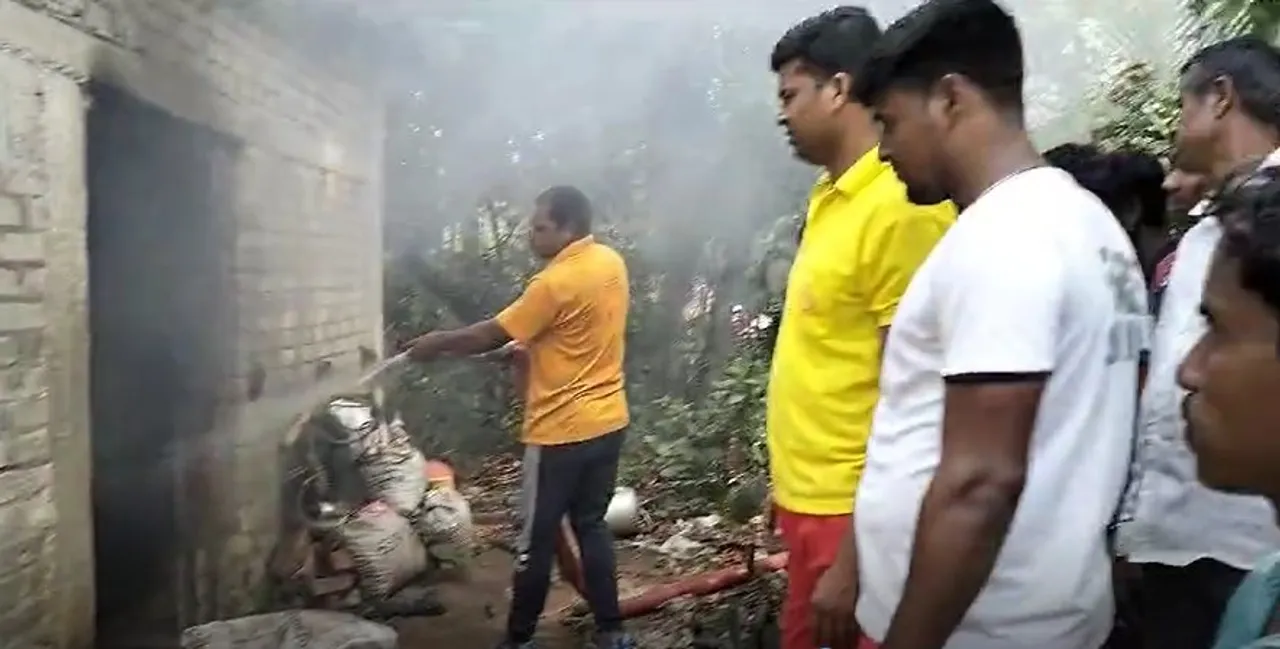  Woman charred to death in Odisha's Balasore; family members abscond