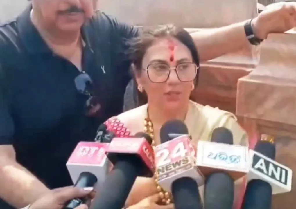  'Ramayana' actress Dipika Chikhlia visits Puri Jagannath Temple, praises Parikrama project
