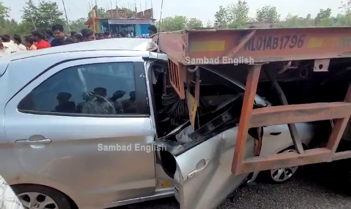  1 student dead, 3 more critically injured after car rams into trailer truck in Odisha’s Khurda