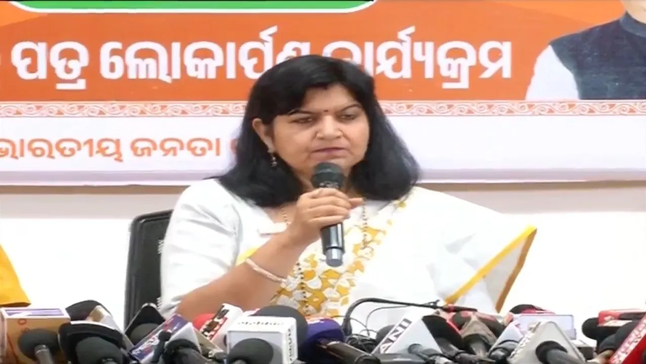  Free breakfast in Odisha schools if BJP voted to power: Aparajita