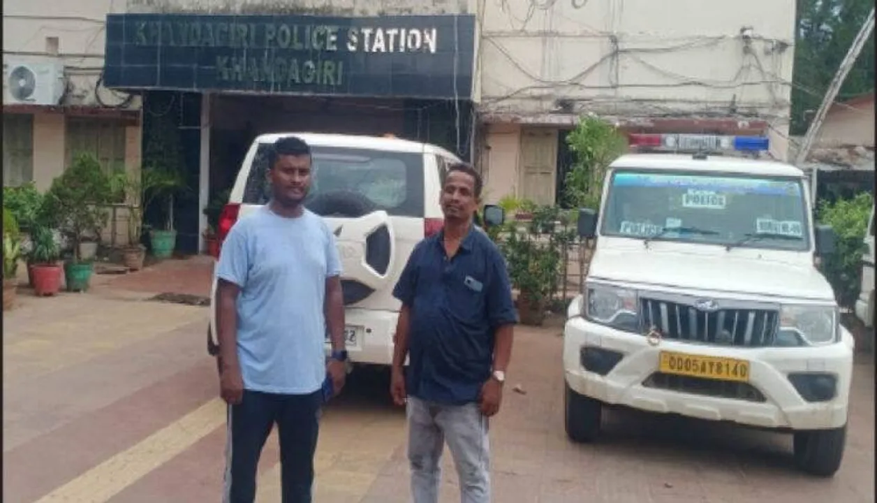  Theft in Mo Bus in Bhubaneswar: Man carrying Rs 60,000 for son's treatment falls prey to pickpockets