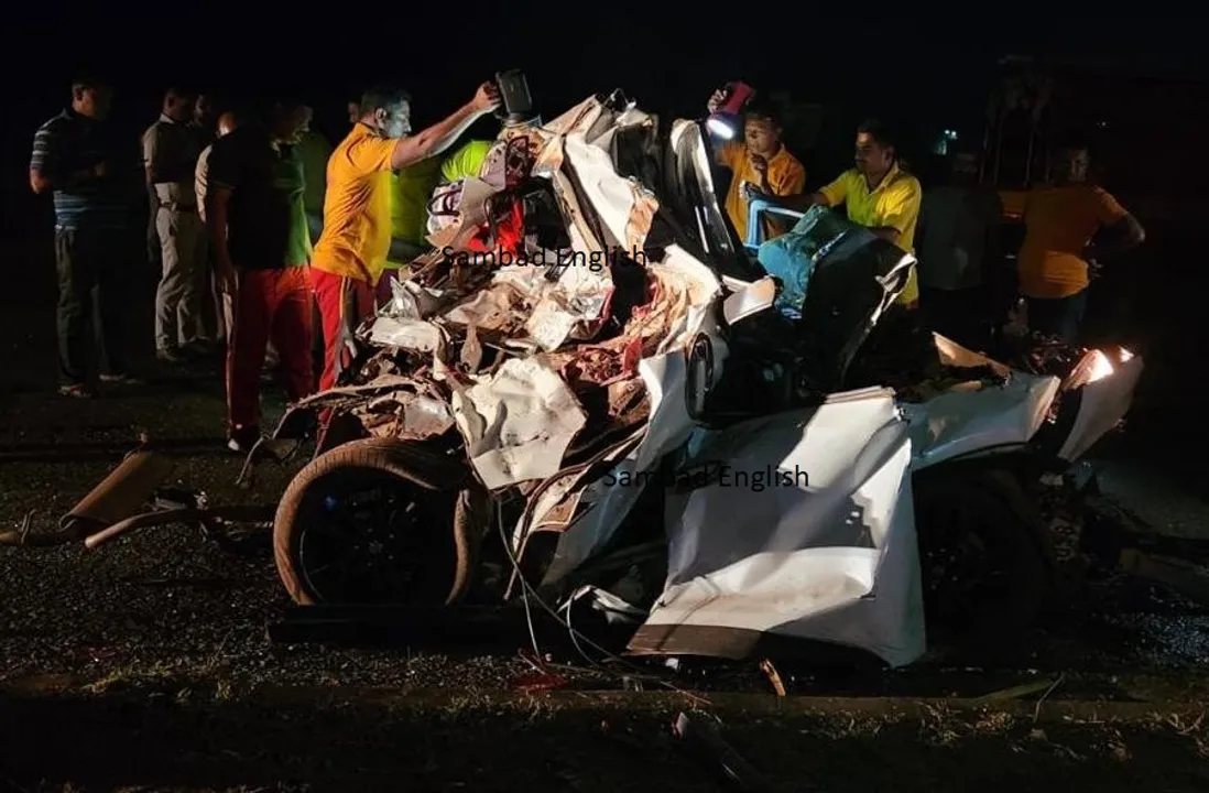  6 killed as car rams into truck from rear in Odisha