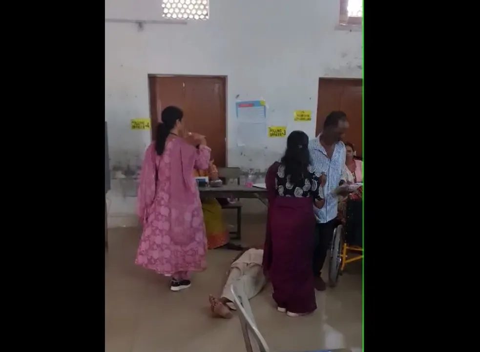  [Watch] 97-YO Odisha man sleeps inside polling booth as name goes missing in voters' list
