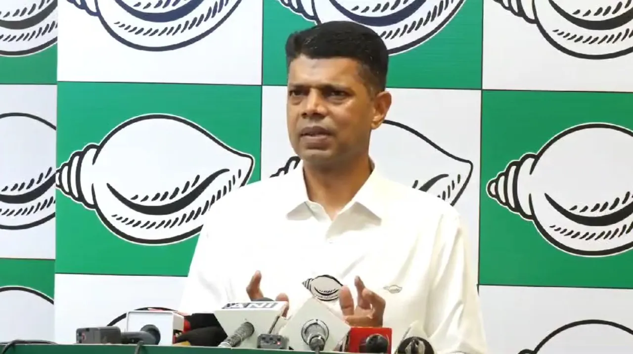  Suspension of IPS officer DS Kutey is politically motivated: VK Pandian